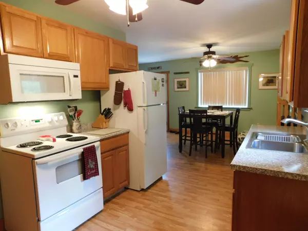 Greenville, ME 04441,8 Beech ST