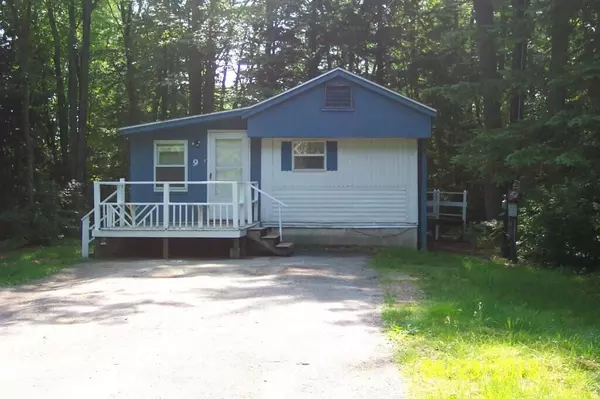 9 Joyce ST, Buxton, ME 04093