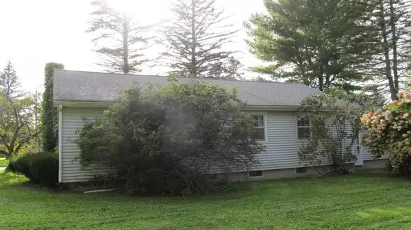 Brewer, ME 04412,24 Longmeadow DR