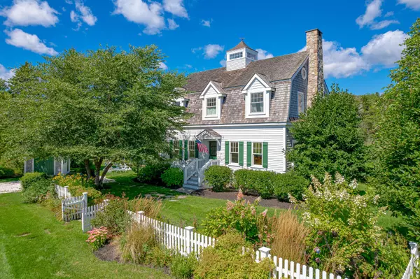 Kennebunk, ME 04043,4 Sea Grass LN