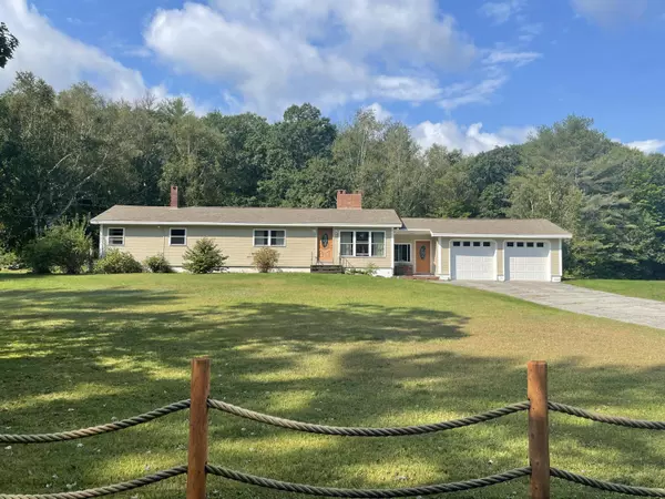 Topsham, ME 04086,57 Whitehouse Crossing RD