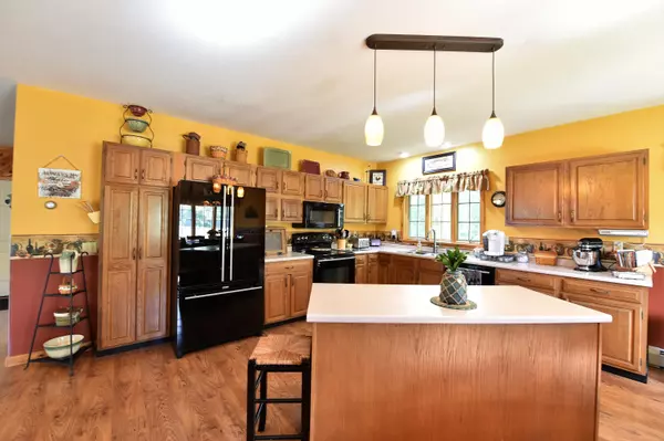 Hampden, ME 04444,59 Carmel RD S