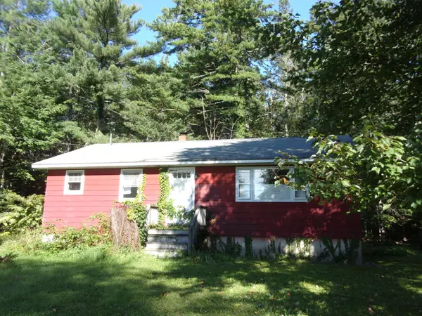 15 Western AVE, Ellsworth, ME 04605