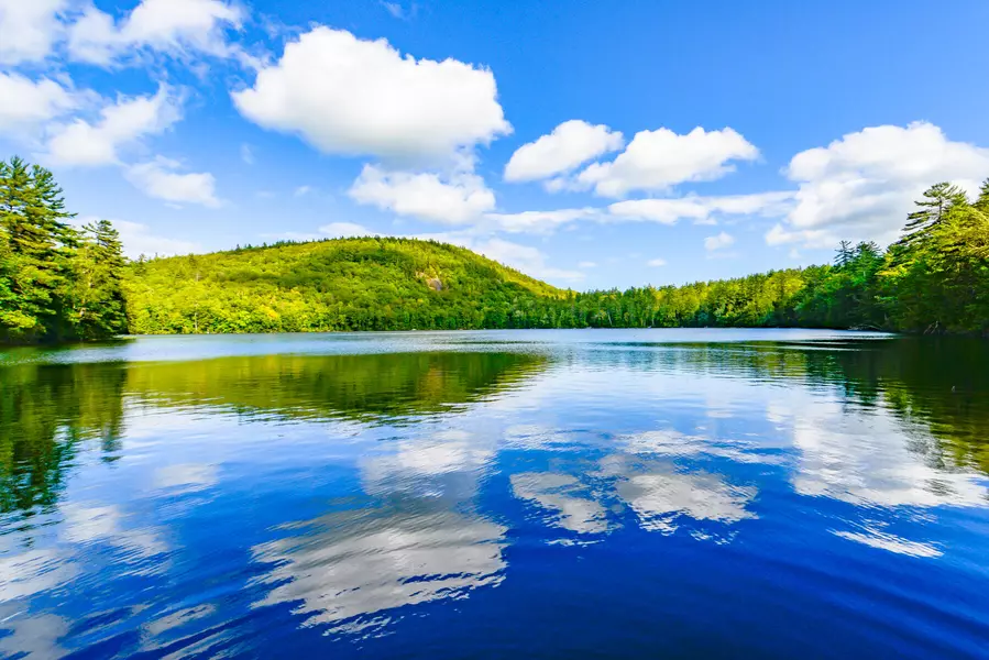 14 Moosewood RD, Lovell, ME 04051