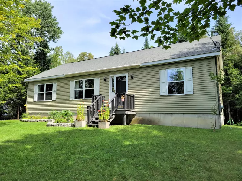 6 Otis CIR, Brunswick, ME 04011