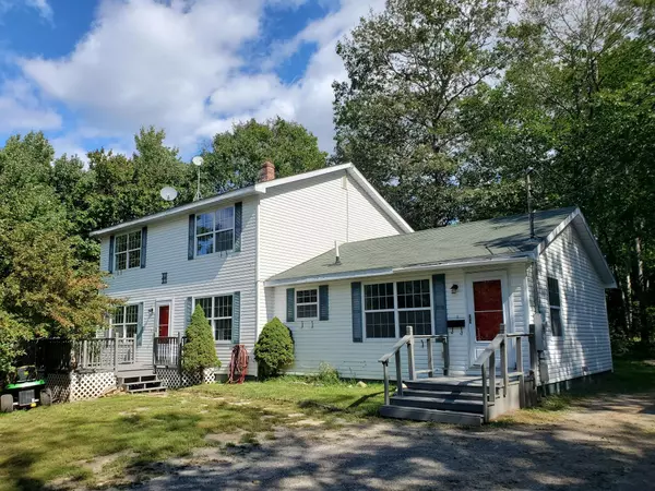 60 Logan Ridge RD, Chelsea, ME 04330
