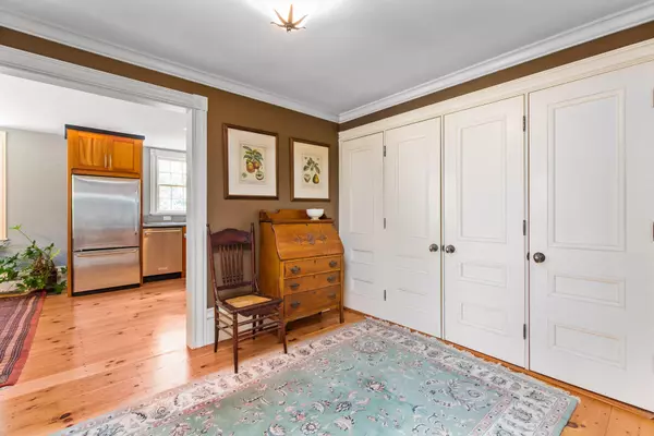 Kittery, ME 03905,627 Haley RD