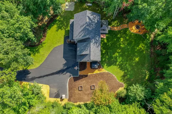 Freeport, ME 04032,151 Baker RD