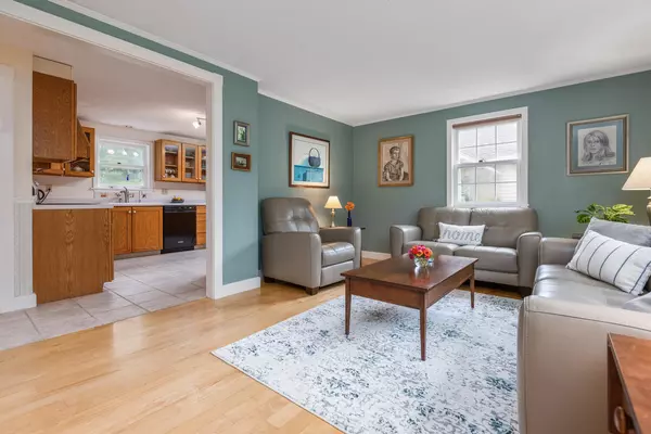 North Yarmouth, ME 04097,126 Cumberland RD