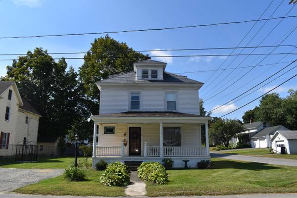 16 Shaw ST, Newport, ME 04953