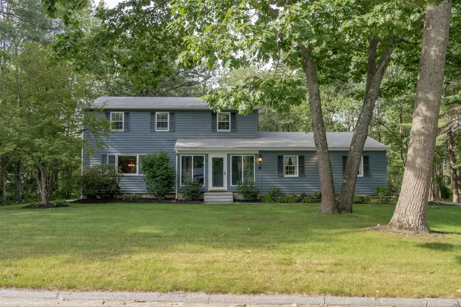 9 Cushnoc LN, Brunswick, ME 04011