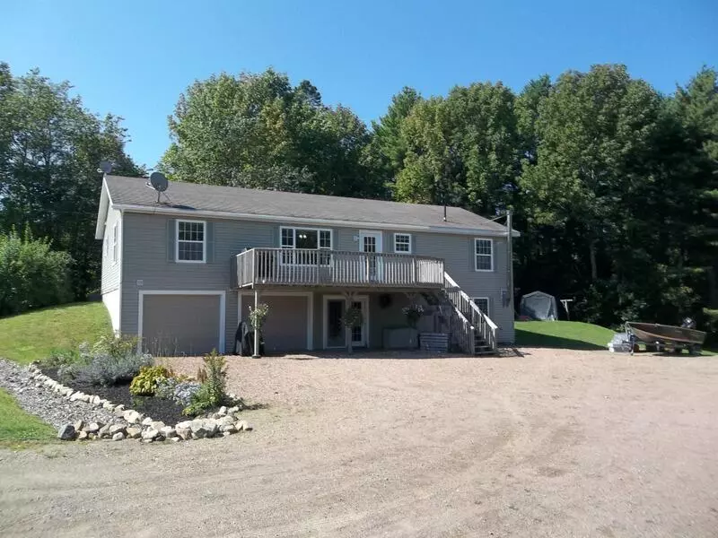 Robbinston, ME 04671,27 Gravel RD