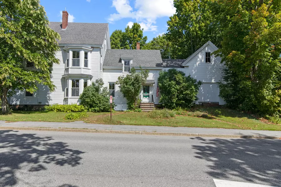 2 Royal AVE, Freeport, ME 04032