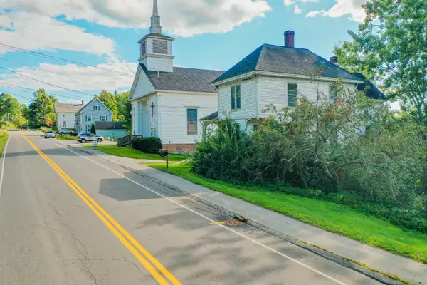 Waldoboro, ME 04572,79 Friendship RD