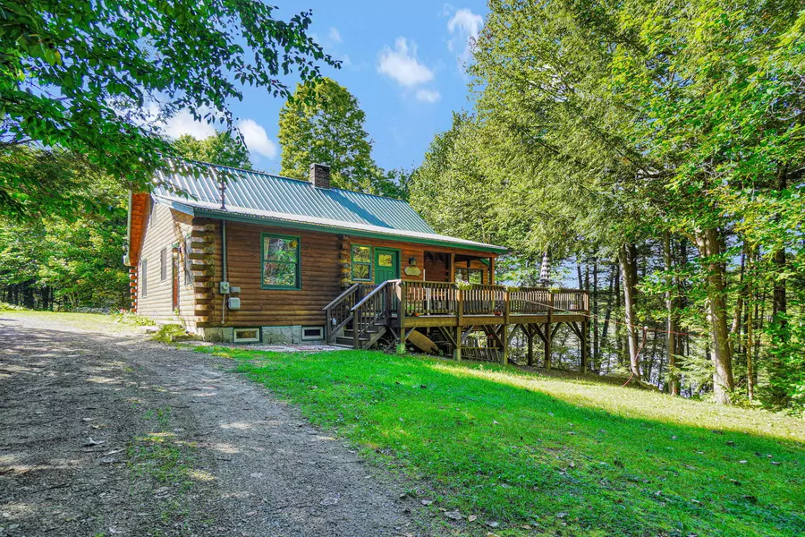 9 Water Lily LN, Fayette, ME 04349