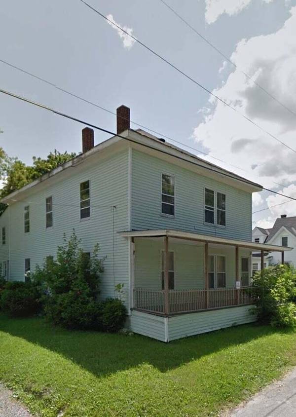 20 Pine ST, Old Town, ME 04468