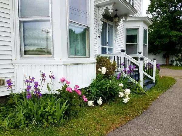 Kittery, ME 03904,11 Woodlawn AVE