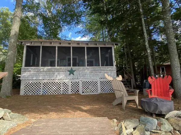 47 Mcvicker LN, Winthrop, ME 04364