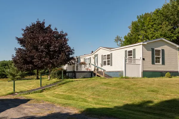 325 Belgrade RD, Mount Vernon, ME 04352