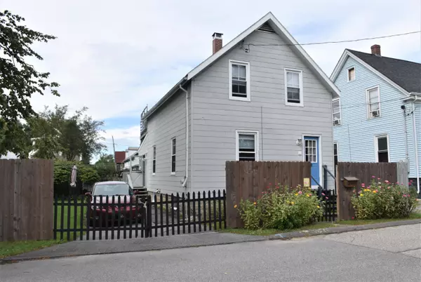81 School ST, South Portland, ME 04106