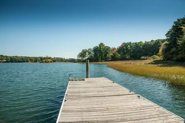 Kittery, ME 03904,100 Shepards Cove RD #F105