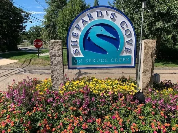 100 Shepards Cove RD #F105, Kittery, ME 03904