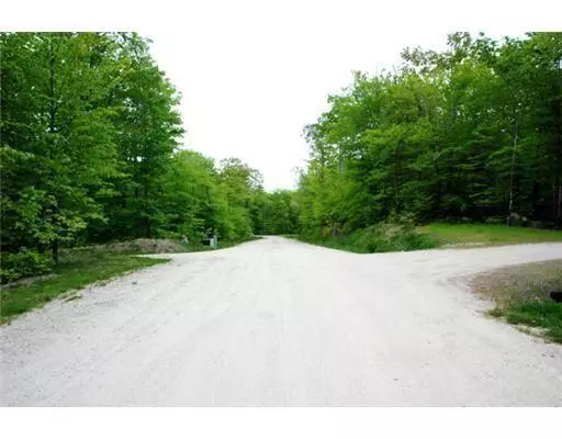 31 Escott WAY, Naples, ME 04055