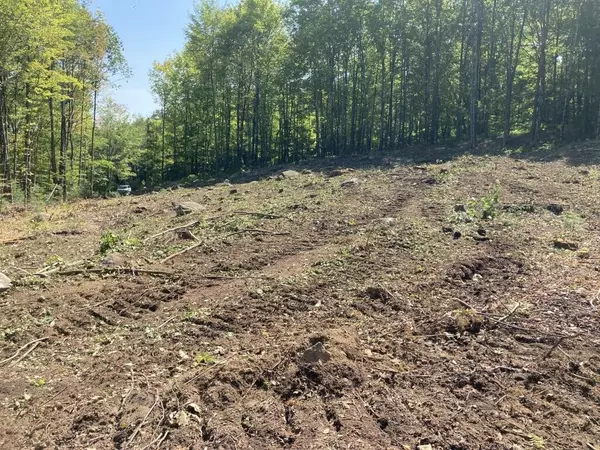 Raymond, ME 04071,54 Valley RD