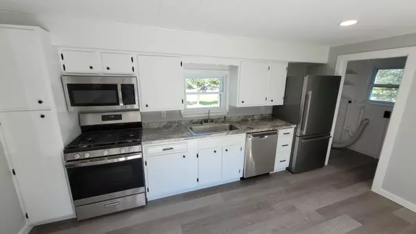 Glenburn, ME 04401,61 Merryman RD