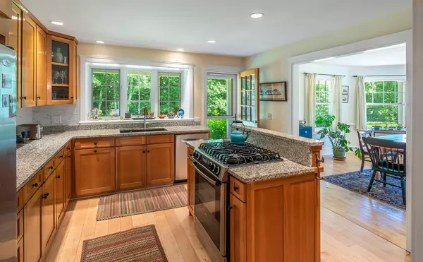 Freeport, ME 04032,25 Flying Point RD