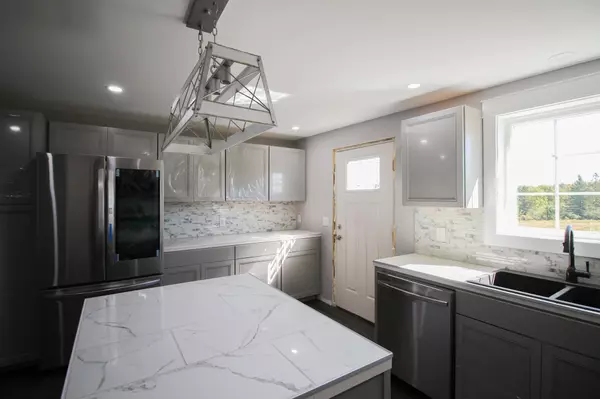 Orrington, ME 04474,1286 Center DR