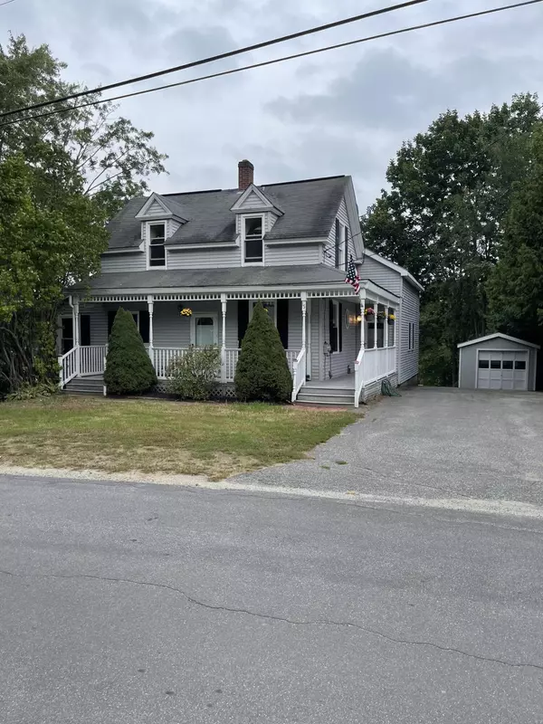 Sabattus, ME 04280,15 Lake ST