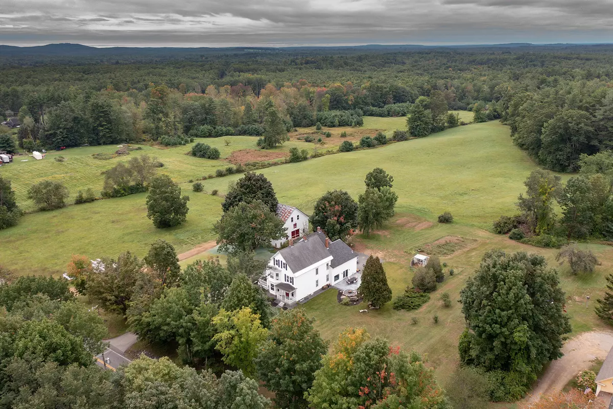 North Berwick, ME 03906,201 Lebanon RD