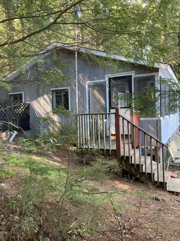 Hartford, ME 04220,183 Beach Way