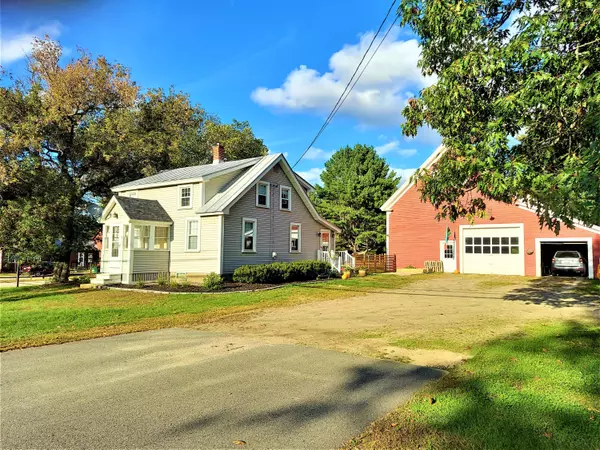 457 Fairbanks RD, Farmington, ME 04938