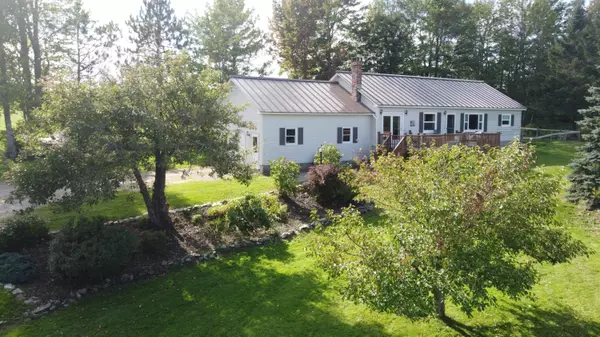 115 W West Appleton RD, Searsmont, ME 04973
