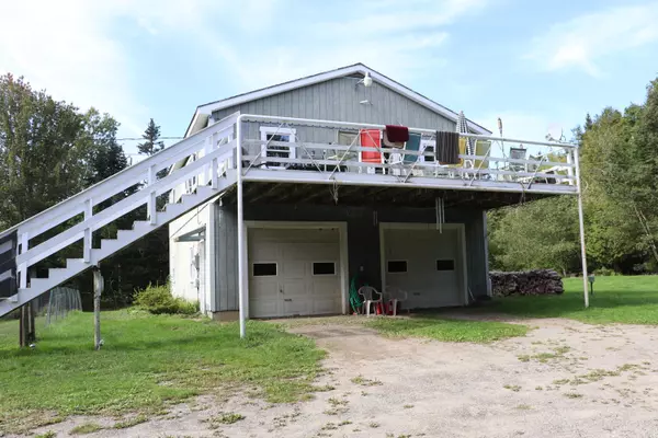 Stockton Springs, ME 04981,34 Clipper LN