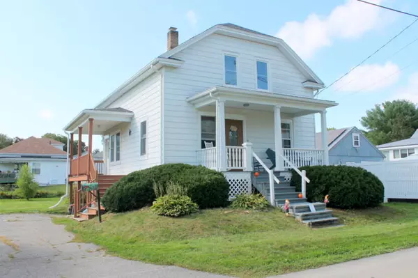 9 Perley ST, Lewiston, ME 04240