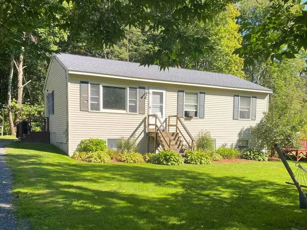 2 Hutchins RD, Fairfield, ME 04937