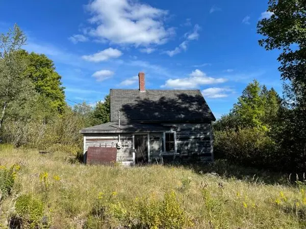 38 High ST, Pembroke, ME 04666