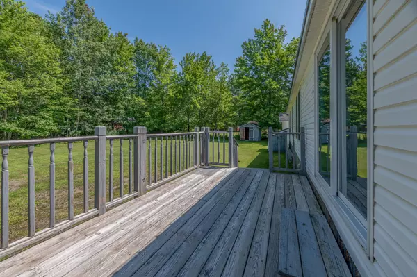 Milford, ME 04461,40 Maple LN