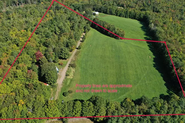 53 Pleasant Hill DR, Unity, ME 04988