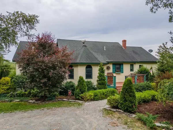 420 Mason Corner RD, Saint Albans, ME 04971