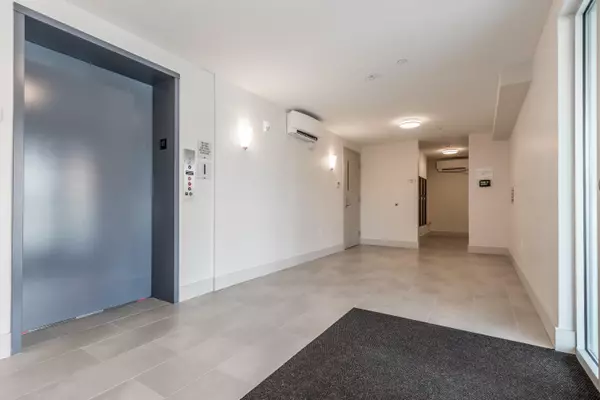 Portland, ME 04103,53 McAuley WAY #405