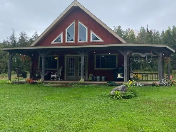 33 Comikev LN, Winterport, ME 04496