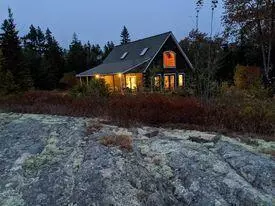 Vinalhaven, ME 04863,41 Cripple Creek RD