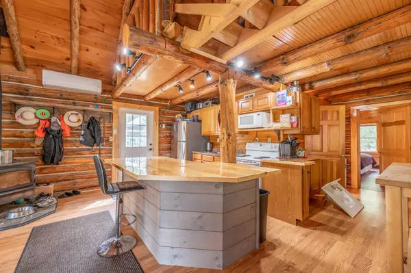 Willimantic, ME 04443,51 Tims Cove RD