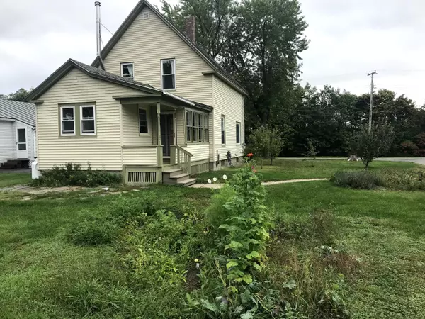 Millinocket, ME 04462,176 Highland AVE