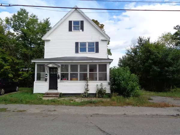 Millinocket, ME 04462,37 Aroostook AVE