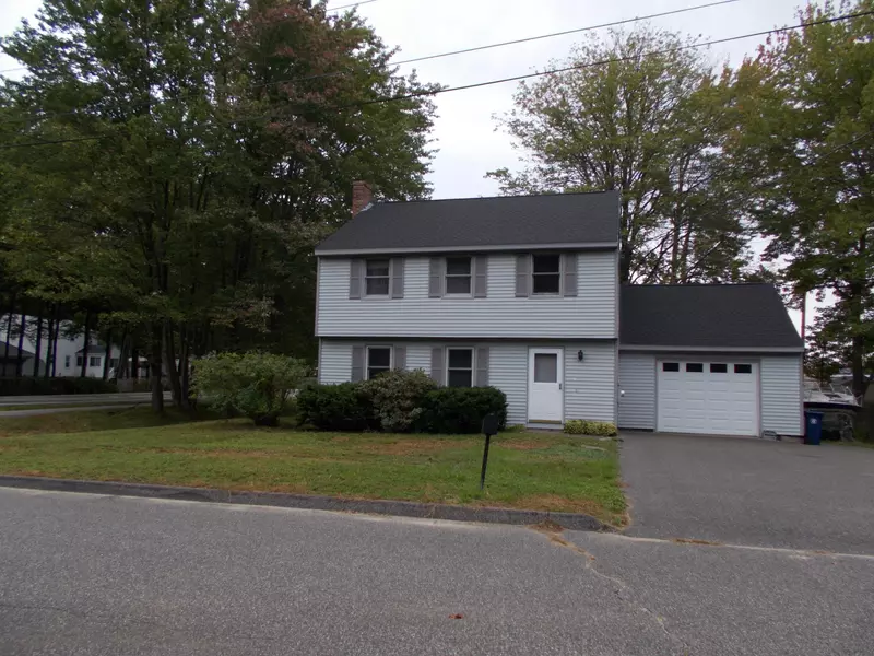 1 Fieldcrest DR, Saco, ME 04072